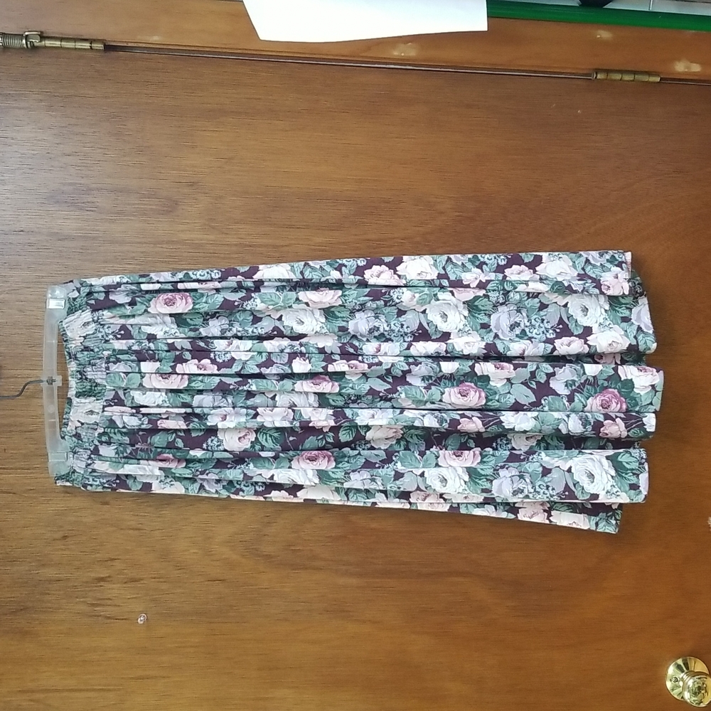 Lee Winter Muted Floral Skirt